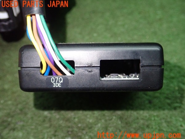 3UPJ=9230930576]レヴォーグ 1.6 STI Sport EyeSight(VM4 F型)後期 PIVOT ピボット 3-drive EVO スロットルコントローラー ハーネス付き 中古_4