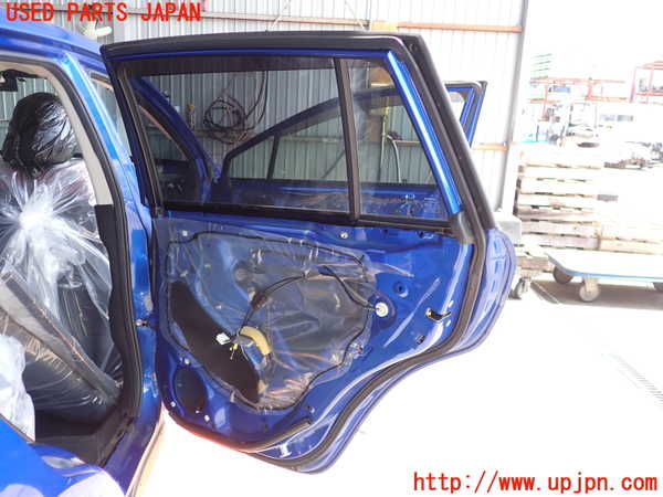 2UPJ-9230931290]レヴォーグ(VM4)右後ドア 中古(43R-00073 M2L4)_4