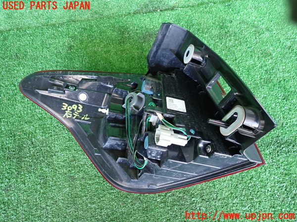 2UPJ-9230931530]レヴォーグ(VM4)右テールランプ 中古_3
