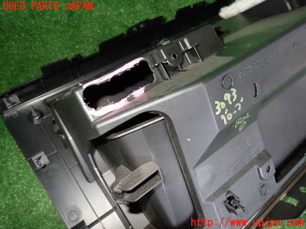 2UPJ-9230937516]レヴォーグ(VM4)グローブボックス1 中古_5