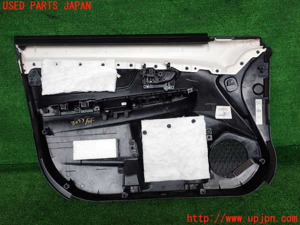 2UPJ-9230931234]レヴォーグ(VM4)右前ドア内張り 中古_3