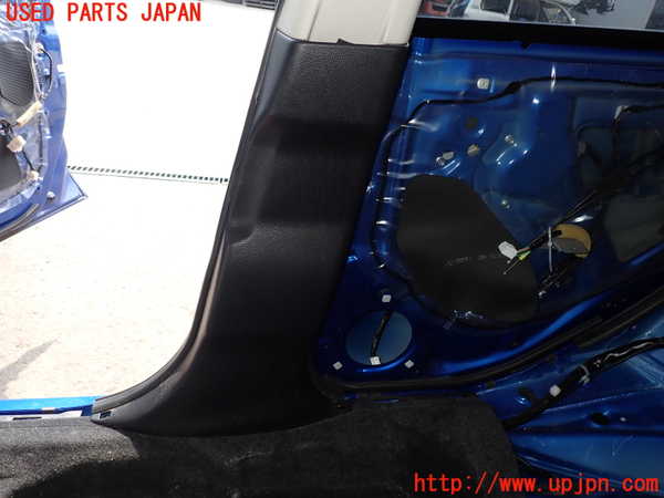 2UPJ-9230937665]レヴォーグ(VM4)右センターピラートリム 中古_3