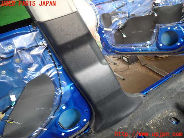 2UPJ-9230937670]レヴォーグ(VM4)左センターピラートリム 中古_3