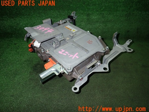 3UPJ=9230940512]アウトランダーPHEV(GN0W)純正 9412A038 不明ユニット 中古_2