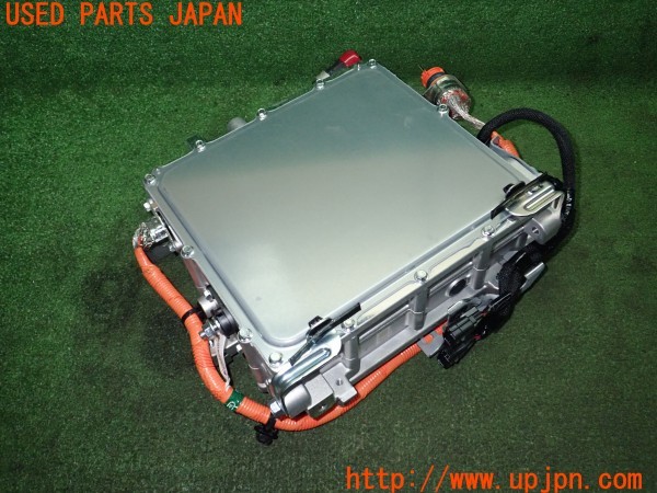 3UPJ=9230940581]アウトランダーPHEV(GN0W)純正 W005T70471 DC/DCコンバーター? 中古_3