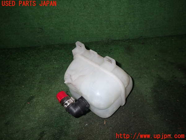 2UPJ-9230952410]BMW i3(1Z06)(I01)ラジエータータンク 中古_2