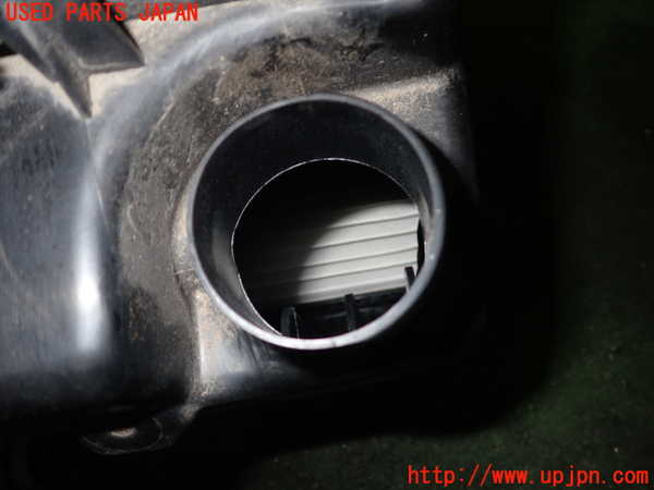 2UPJ-9230952560]BMW i3(1Z06)(I01)エアクリーナーボックス 中古_3