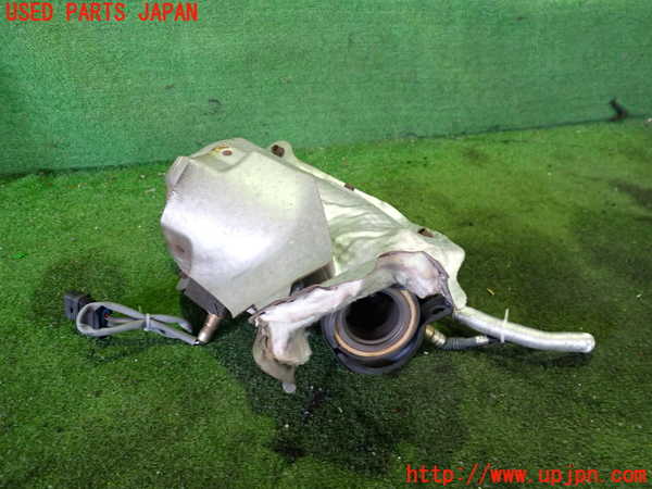 2UPJ-9230952661]BMW i3(1Z06)(I01)触媒1 中古_2