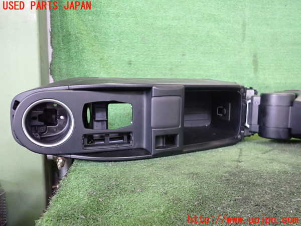 2UPJ-9230957540]BMW i3(1Z06)(I01)センターコンソール 中古_3