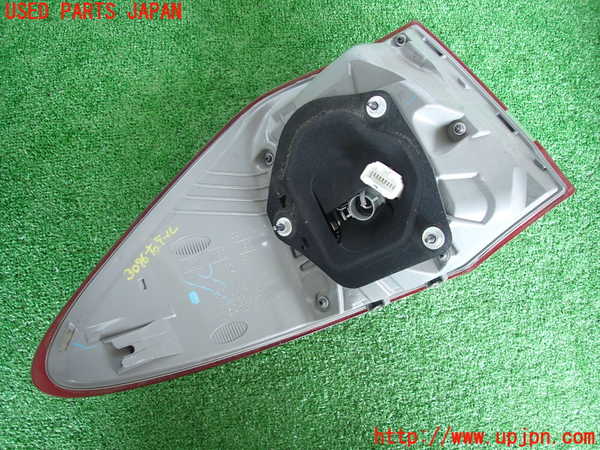 2UPJ-9230961530]クラウン ロイヤル(GRS200)右テールランプ 中古_2