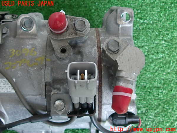 2UPJ-9230966025]クラウン ロイヤル(GRS200)エアコンコンプレッサー 中古_4