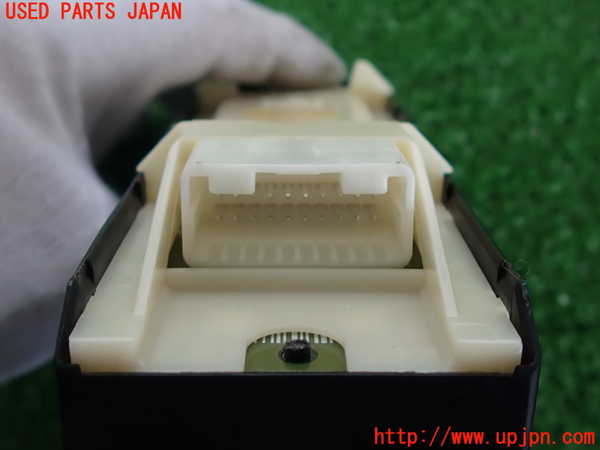 2UPJ-9230966240]クラウン ロイヤル(GRS200)右前パワーウィンドウスイッチ 中古_4