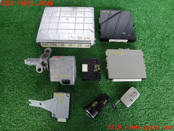 2UPJ-9230966110]クラウン ロイヤル(GRS200)エンジンコンピューター 中古_2