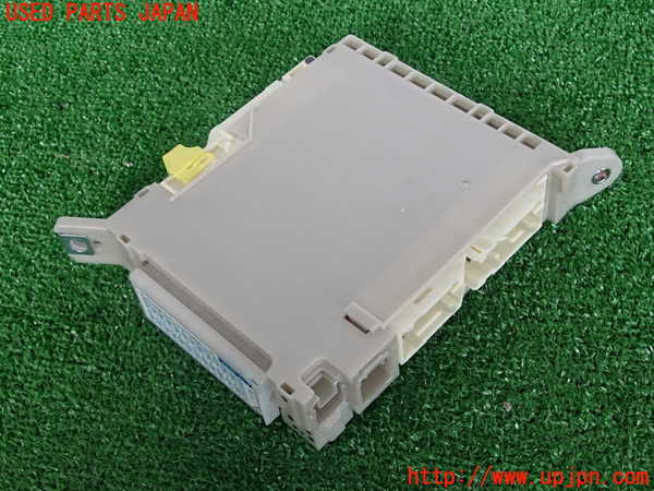 2UPJ-9230966741]クラウン ロイヤル(GRS200)ヒューズボックス1 中古_2