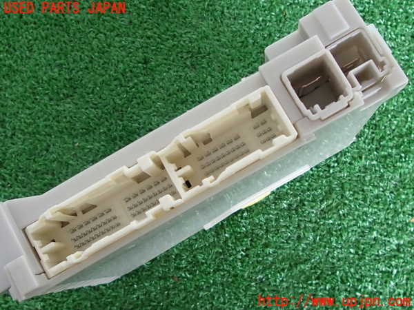 2UPJ-9230966741]クラウン ロイヤル(GRS200)ヒューズボックス1 中古_5