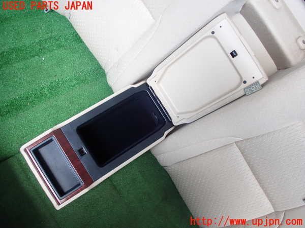 2UPJ-9230967385]クラウン ロイヤル(GRS200)リアシート 中古_3