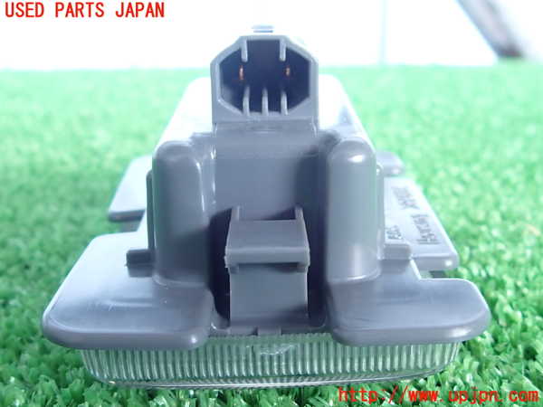 2UPJ-9230966413]クラウン ロイヤル(GRS200)ルームランプ3 (真中 ラゲッジ) 中古_3