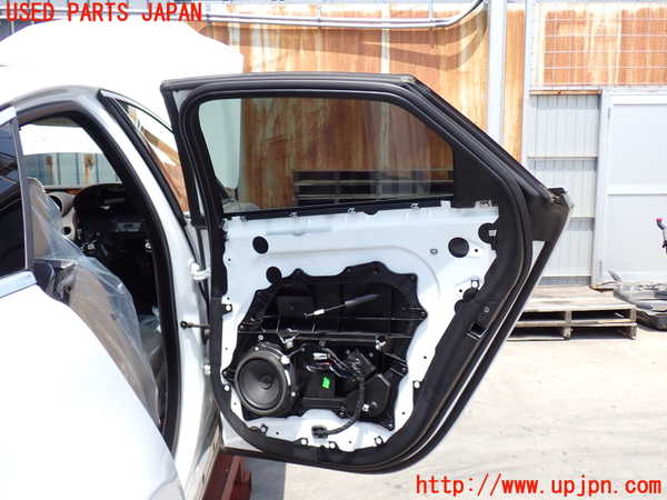 2UPJ-9230971290]ジャガー・XJ(J12LA)右後ドア (43R-00054) 中古_5