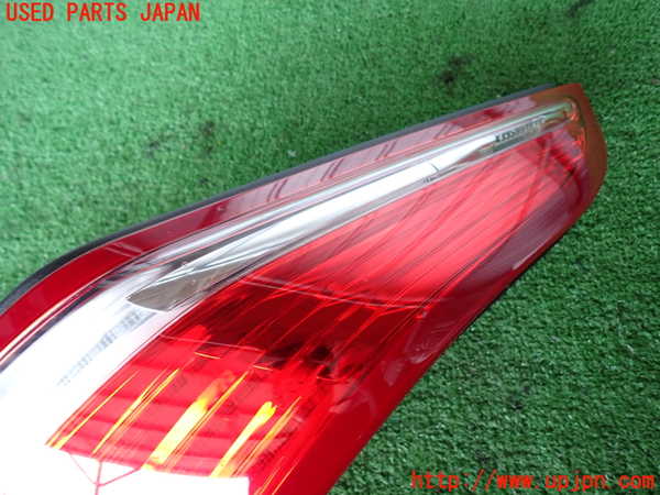 2UPJ-9230971530]ジャガー・XJ(J12LA)右テールランプ 中古_2
