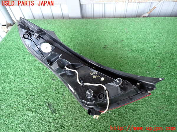 2UPJ-9230971530]ジャガー・XJ(J12LA)右テールランプ 中古_4