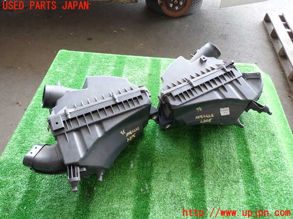 2UPJ-9230972560]ジャガー・XJ(J12LA)エアクリーナーボックス 中古_2