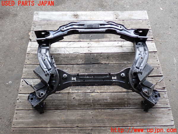 2UPJ-9230975285]ジャガー・XJ(J12LA)フロントメンバー 中古_3