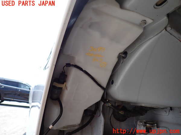 2UPJ-9230976791]ジャガー・XJ(J12LA)ウォッシャータンク1 中古_2
