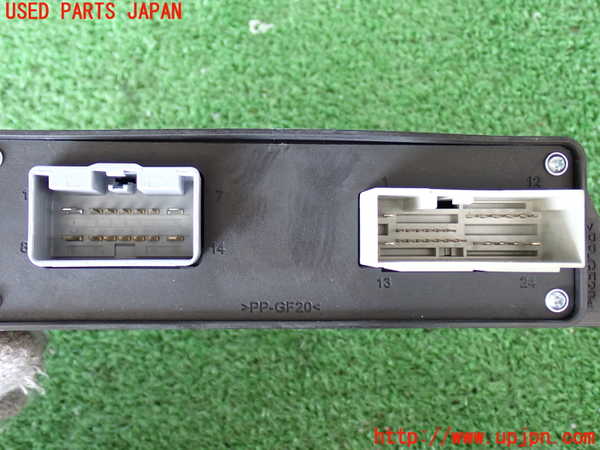 2UPJ-9230976148]ジャガー・XJ(J12LA)コンピューター3 中古_2