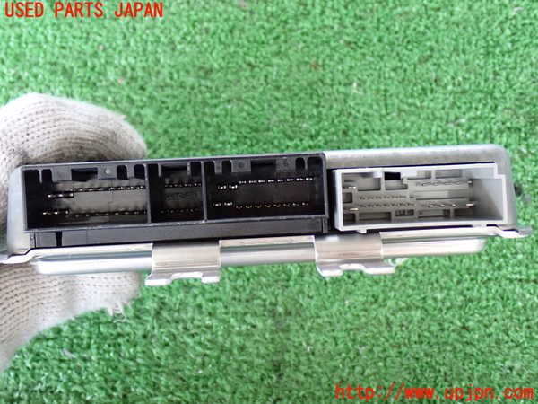 2UPJ-9230976150]ジャガー・XJ(J12LA)コンピューター5 (エアサス) 中古_2