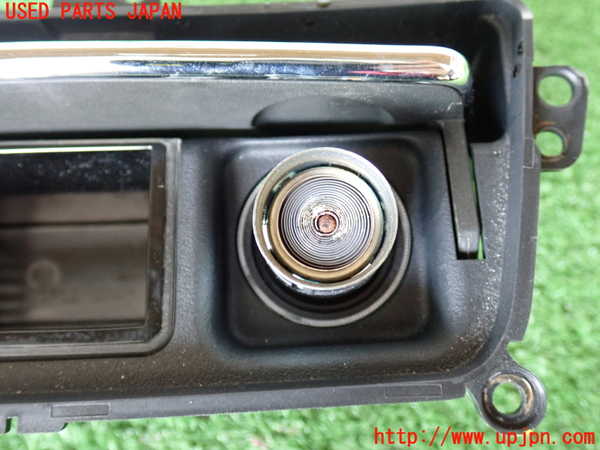 2UPJ-9230977821]ジャガー・XJ(J12LA)灰皿1 中古_3