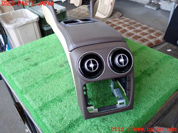 2UPJ-9230977540]ジャガー・XJ(J12LA)センターコンソール 中古_4