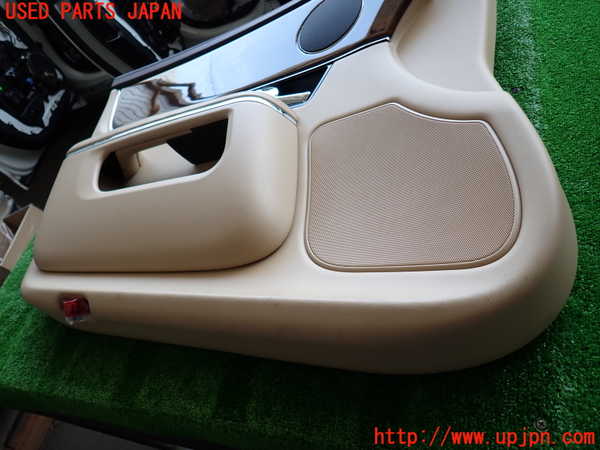 2UPJ-9230971264]ジャガー・XJ(J12LA)左前ドア内張り 中古_2