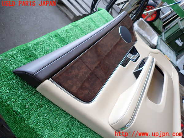 2UPJ-9230971264]ジャガー・XJ(J12LA)左前ドア内張り 中古_3