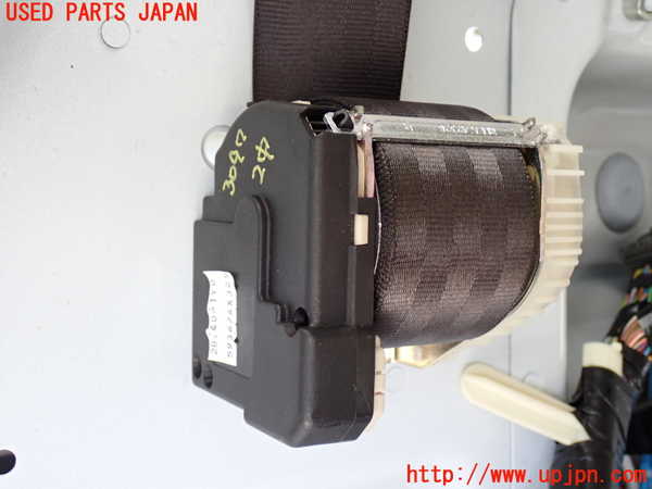 2UPJ-9230977135]ジャガー・XJ(J12LA)真中2列目シートベルト 中古_2