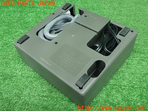 3UPJ=9230980625]VW ザ･ビートル(16CBZ)前期 純正 パンク修理キット エアコンプレッサー 中古_4