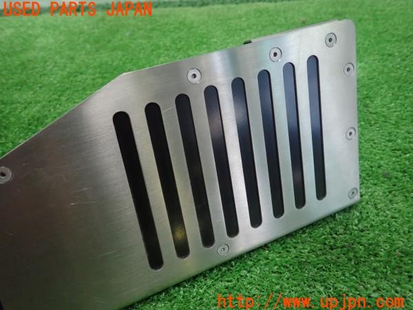 3UPJ=9230980627]VW ザ･ビートル(16CBZ)前期 純正？フットレスト 中古_4