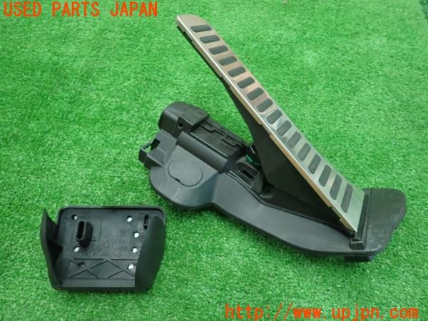 3UPJ=9230980630]VW ザ･ビートル(16CBZ)前期 ペダルカバー アクセル ブレーキ 中古_2