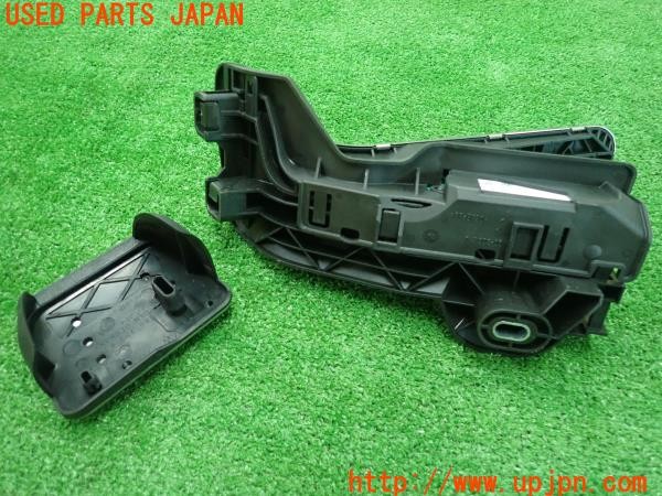 3UPJ=9230980630]VW ザ･ビートル(16CBZ)前期 ペダルカバー アクセル ブレーキ 中古_3