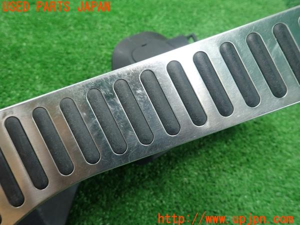 3UPJ=9230980630]VW ザ･ビートル(16CBZ)前期 ペダルカバー アクセル ブレーキ 中古_4