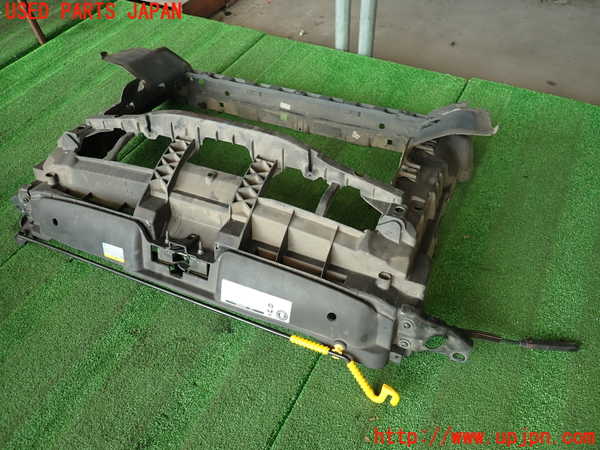 2UPJ-9230981041]VW ザ･ビートル(16CBZ)コアサポート 中古_2