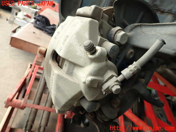 2UPJ-9230984080]VW ザ･ビートル(16CBZ)右フロントキャリパー 中古_2