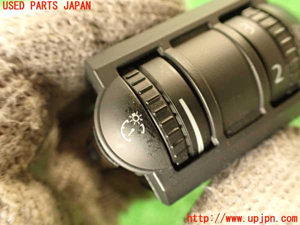 2UPJ-9230986306]VW ザ･ビートル(16CBZ)スイッチ1 (メーター照度/レベライザー) 中古_2