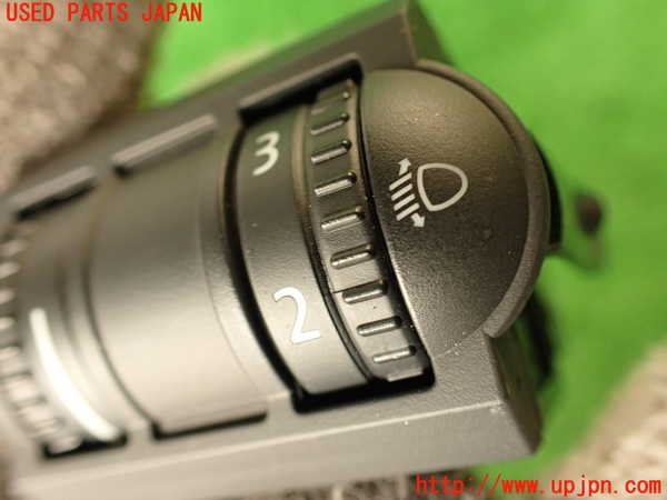 2UPJ-9230986306]VW ザ･ビートル(16CBZ)スイッチ1 (メーター照度/レベライザー) 中古_3