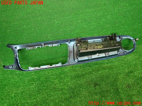 2UPJ-9230987517]VW ザ･ビートル(16CBZ)グローブボックス2 中古_5