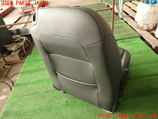 2UPJ-9230987065]VW ザ･ビートル(16CBZ)助手席シート 中古_4