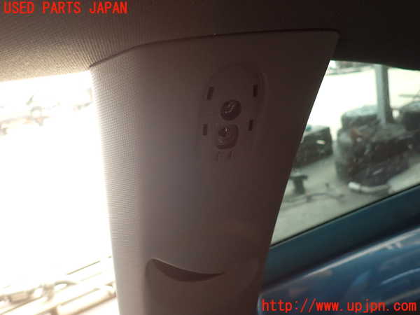 2UPJ-9230987675]VW ザ･ビートル(16CBZ)右リアピラートリム 中古_3