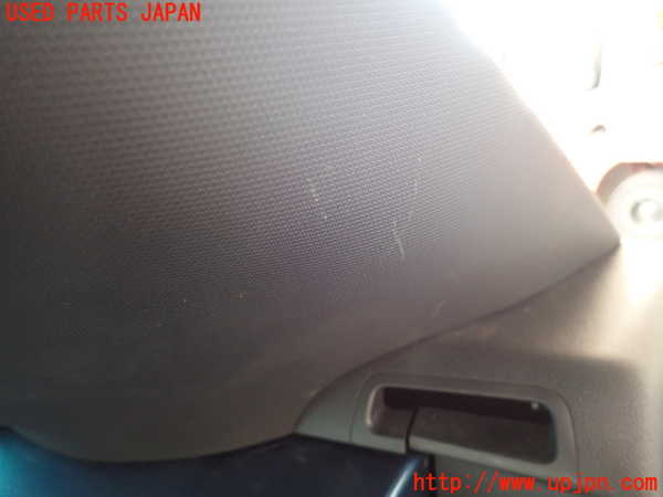 2UPJ-9230987675]VW ザ･ビートル(16CBZ)右リアピラートリム 中古_5