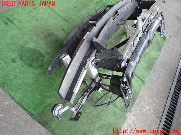 2UPJ-9230991041]BMW 320d ツーリング(8C20)コアサポート 中古 (F31)_2