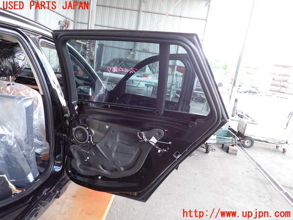 2UPJ-9230991290]BMW 320d ツーリング(8C20)右後ドア (43R-001735) 中古 (F31)_2