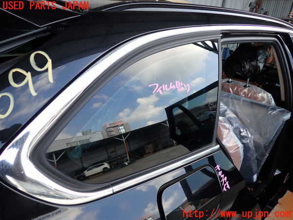 2UPJ-9230991380]BMW 320d ツーリング(8C20)右クォーターガラス (43R-001057) 中古 (F31)_2